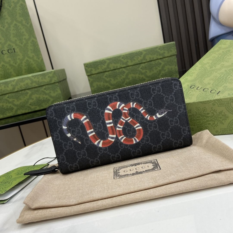 G*u*i wallets & purse